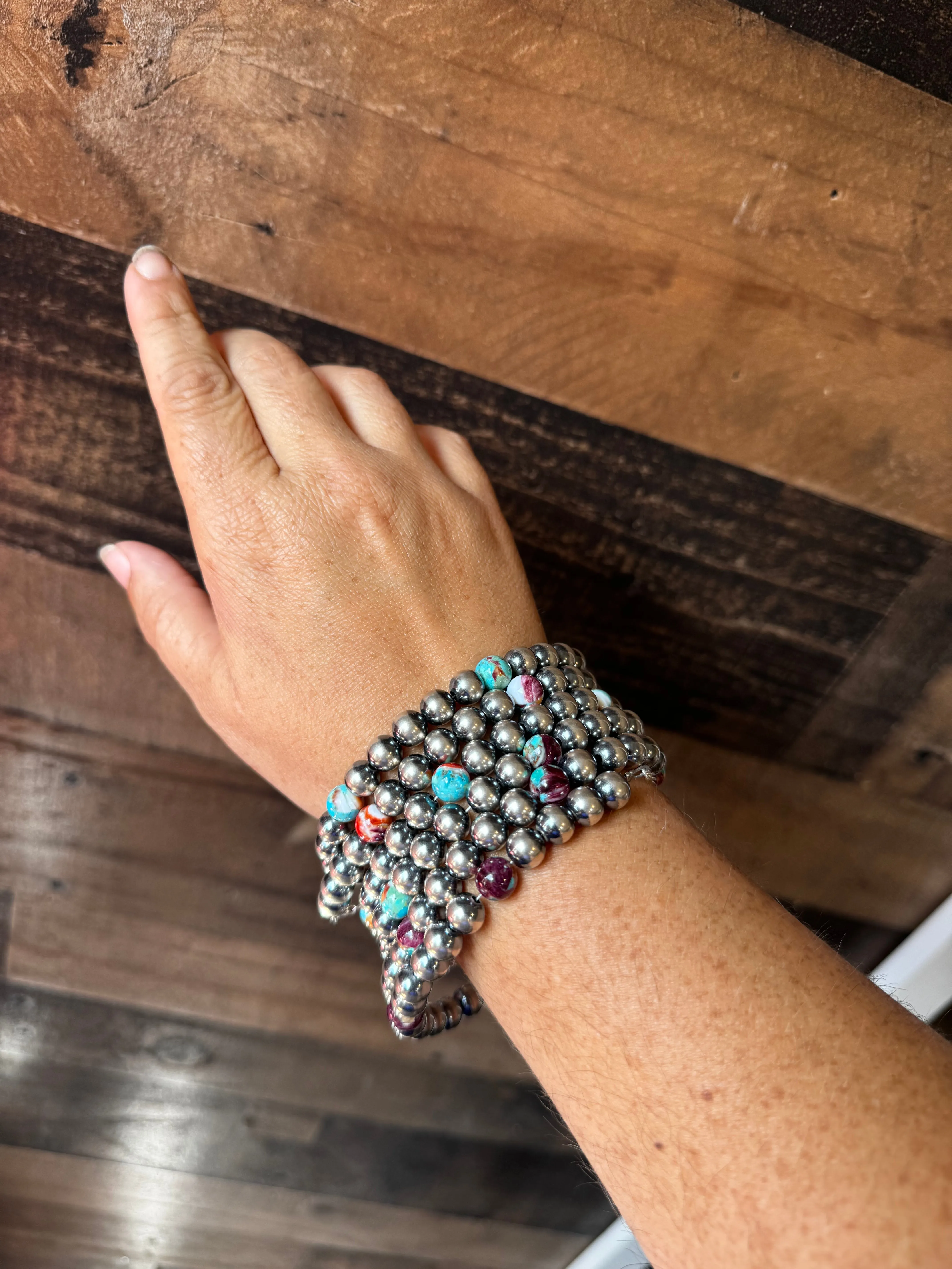 8 mm Sterling Silver Pearls bracelet with Mohave beads