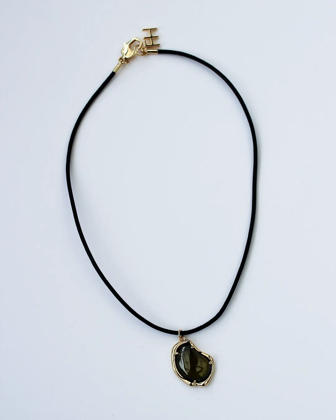 Bean Gemstone Leather Choker - Onyx