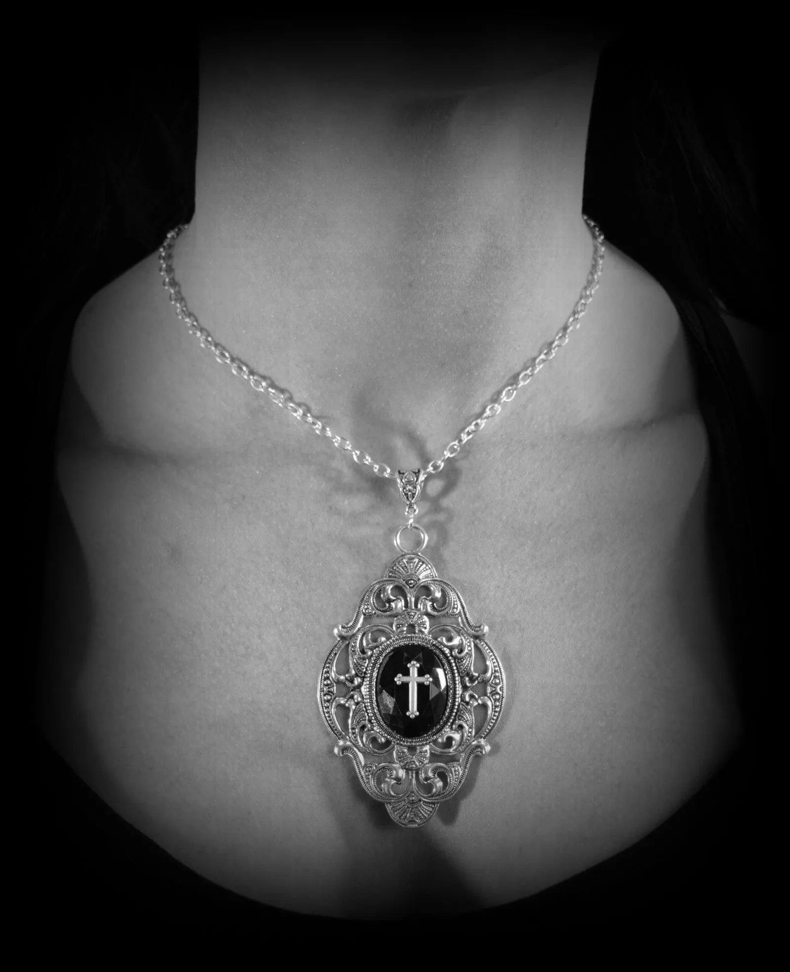 Gothic Elegance Black Faceted Stone pendant Necklace with Gift Box - Gothic Gift