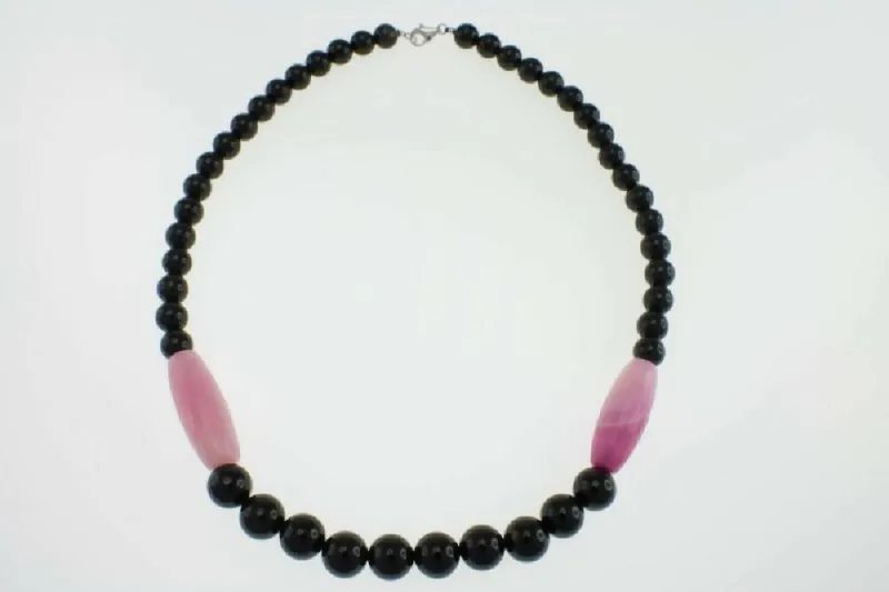 Pearlz Gallery Pink Agate and Black Onyx Necklace | Unisex | 17" | 226 carats.